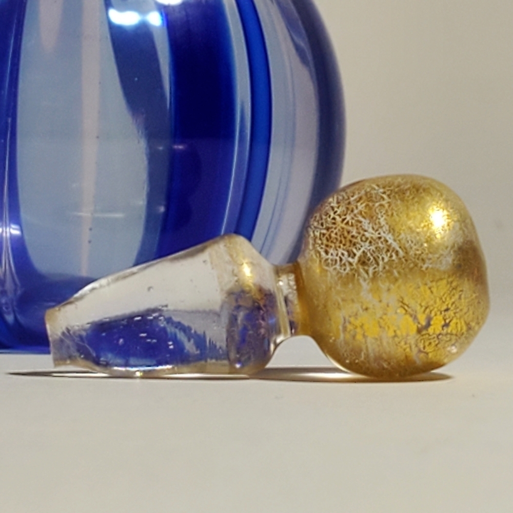 VINTAGE MURANO Glass Perfume Bottle 2 Piece Gold Top, Cobalt Blue Ribbon Strands - Picture 9 of 13